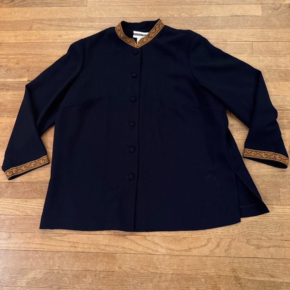 Dana Kay navy rust six button shirt jacket size 22
b36